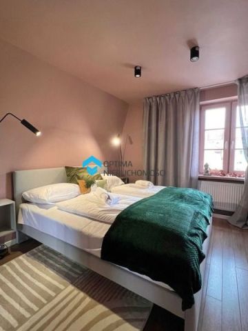 Mieszkanie 2-pokojowe Jelenia Góra Centrum, pl. Ratuszowy. Zdjęcie 4