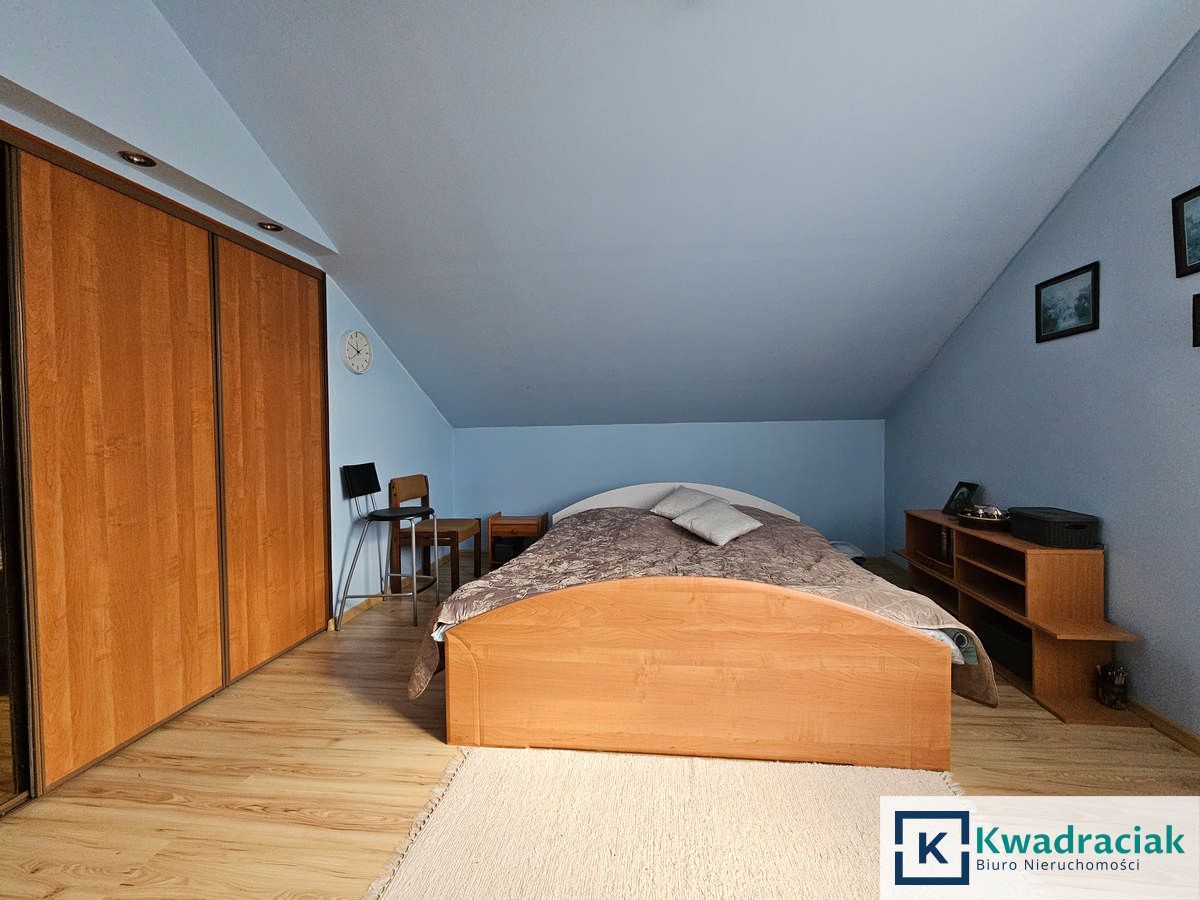 dom wolnostojący, 5 pokoi Mokre. Zdjęcie 17