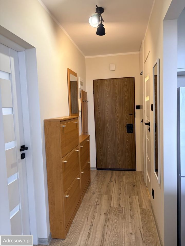 Mieszkanie 3-pokojowe Kraków Azory. Zdjęcie 2