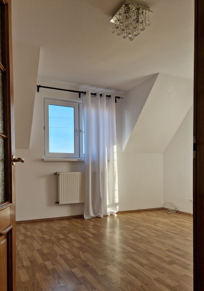 dom wolnostojący, 6 pokoi Konin Nowy Dwór, ul. Kazimiery Iłłakowiczówny. Zdjęcie 7