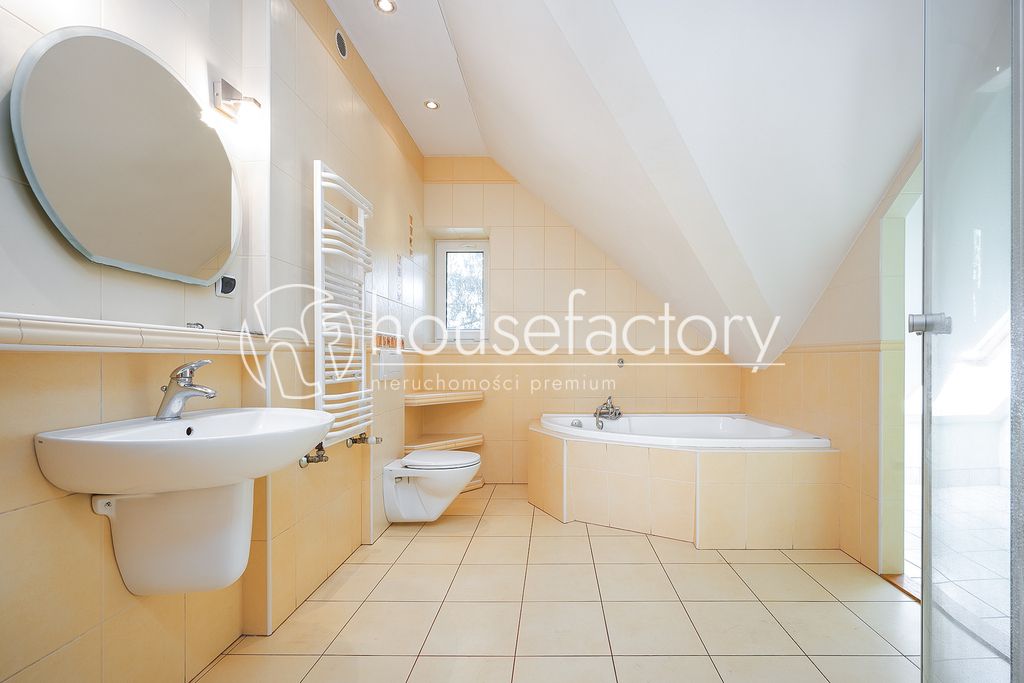 dom wolnostojący, 5 pokoi Zgierz, ul. Młodzieżowa. Zdjęcie 10