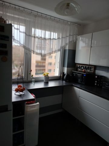 Mieszkanie 3-pokojowe Sulechów, os. Zacisze. Zdjęcie 1