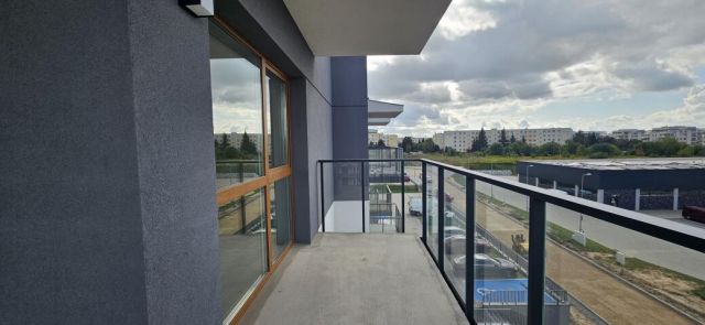 Mieszkanie 3-pokojowe Łomża, ul. Ks. Jerzego Popiełuszki. Zdjęcie 11