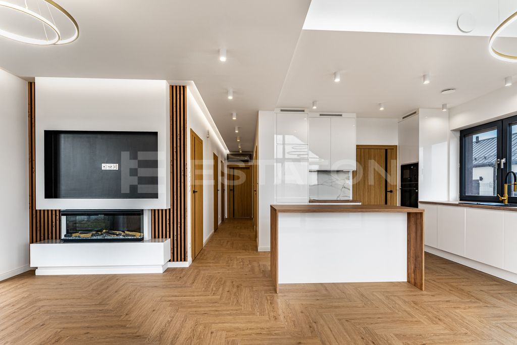 dom wolnostojący, 4 pokoje Bratkowice. Zdjęcie 3