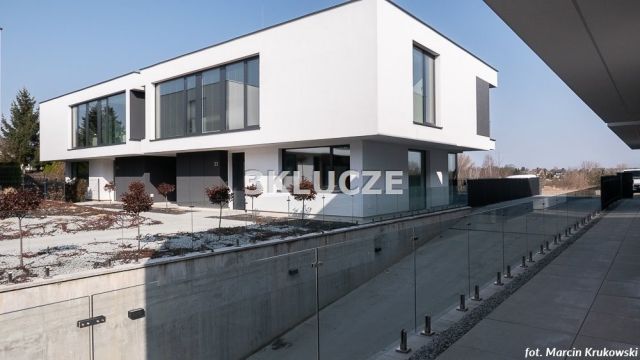 dom, 6 pokoi Dąbrowica. Zdjęcie 2