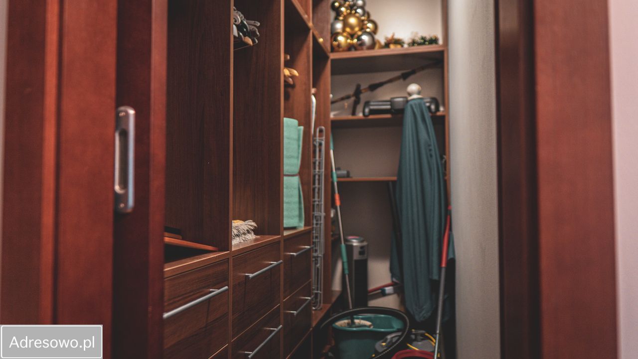 Mieszkanie 4-pokojowe Ustroń Centrum, ul. Staffa. Zdjęcie 2