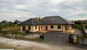 dom, 4 pokoje Grzybiany