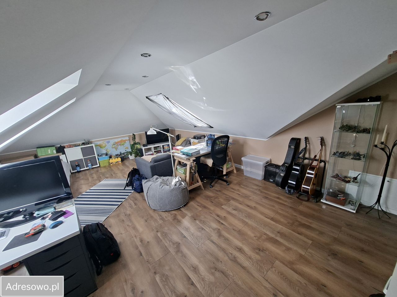 dom wolnostojący, 6 pokoi Chełmica Mała. Zdjęcie 3