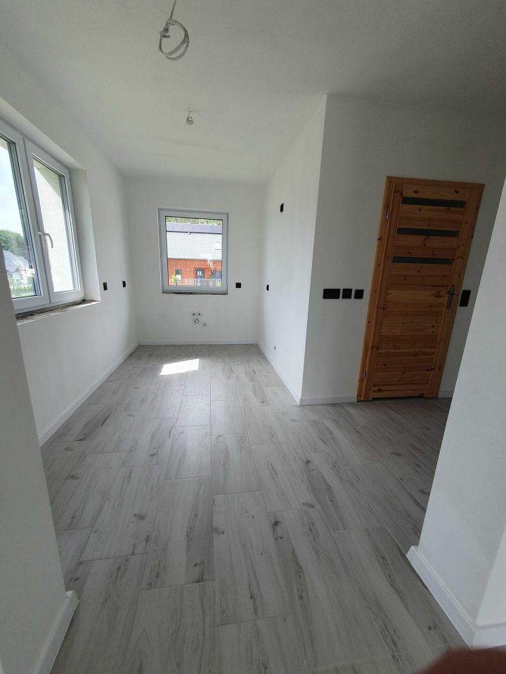 dom wolnostojący Rokocin, ul. os. za lasem. Zdjęcie 6