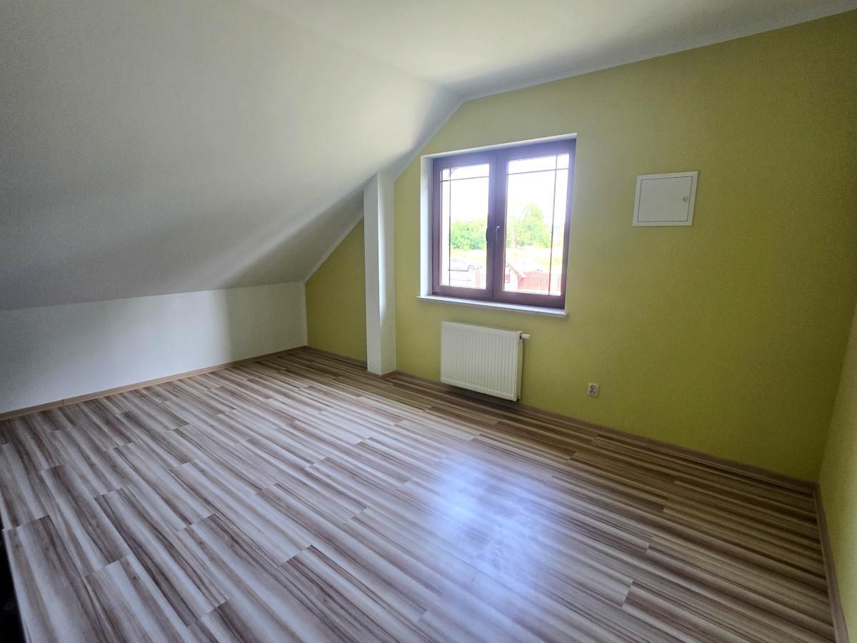 bliźniak, 5 pokoi Obłotne. Zdjęcie 9