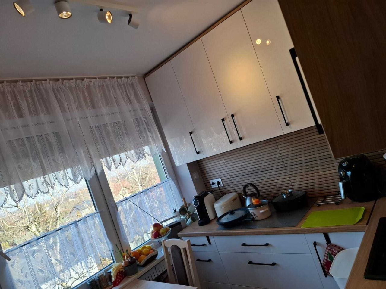 Mieszkanie 2-pokojowe Wieluń, os. kard. Stefana Wyszyńskiego. Zdjęcie 2