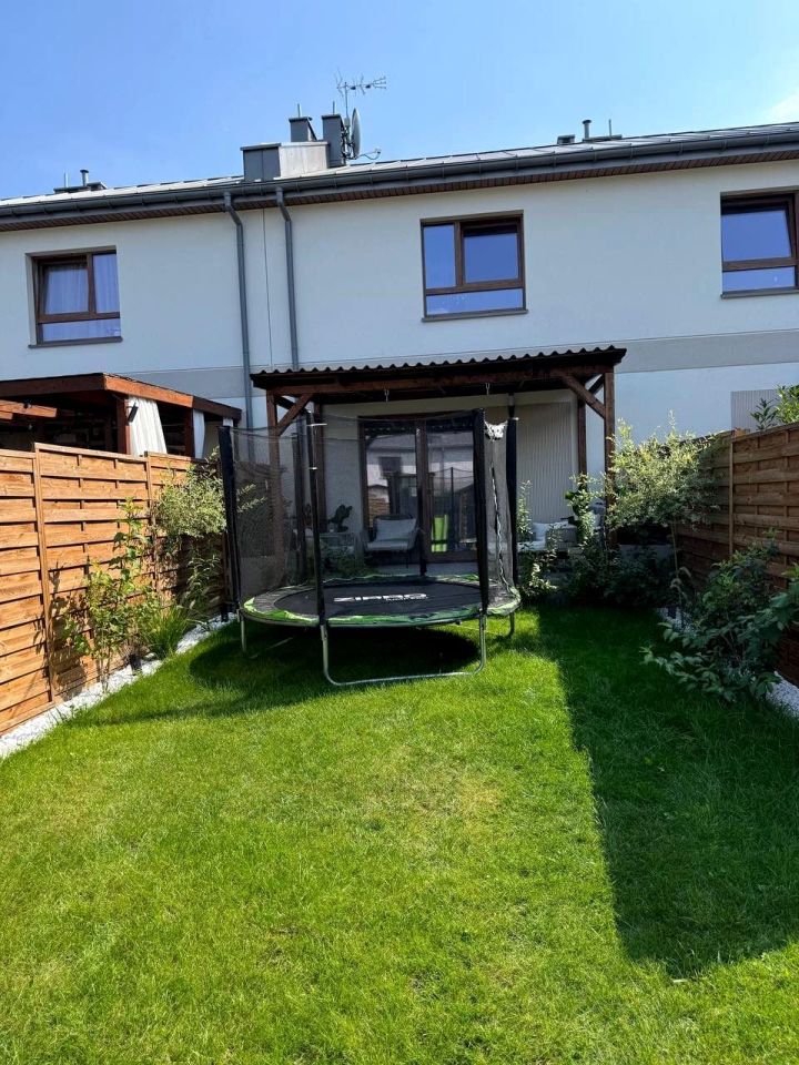 dom szeregowy, 3 pokoje Falenty Nowe, ul. Apartamentowa. Zdjęcie 2
