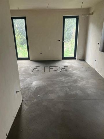 Biuro Wrocław Krzyki, Brossa boczna Śleżnej BUDYNEK INWESTYCYJNY. Zdjęcie 13