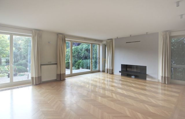 bliźniak, 8 pokoi Warszawa Wilanów. Zdjęcie 3