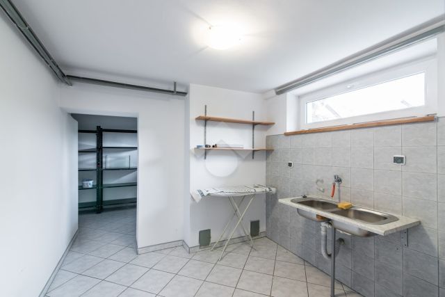 Mieszkanie 4-pokojowe Kraków Kurdwanów, ul. Cechowa. Zdjęcie 4