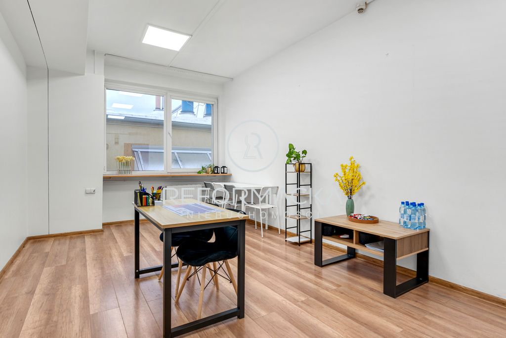 Biuro Rzeszów, al. Tadeusza Rejtana. Zdjęcie 5