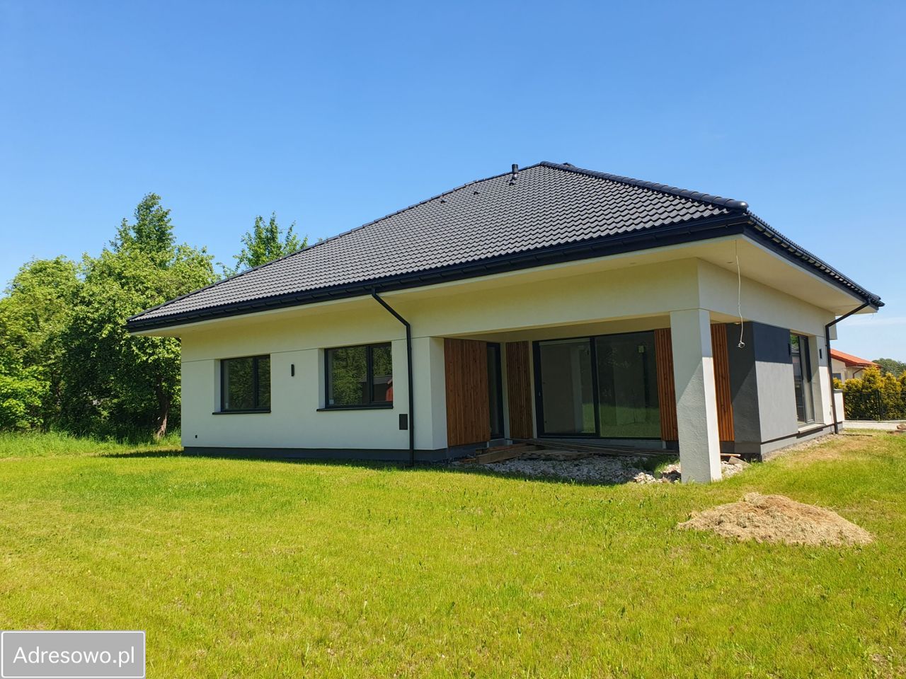 dom wolnostojący, 4 pokoje Zgierz Aniołów, ul. Wiosny Ludów. Zdjęcie 1