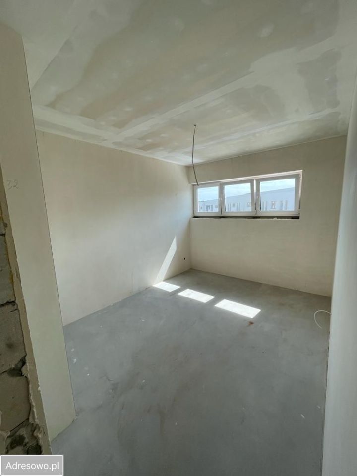 Mieszkanie 4-pokojowe Śliwniki, ul. Józefa Idziora. Zdjęcie 4