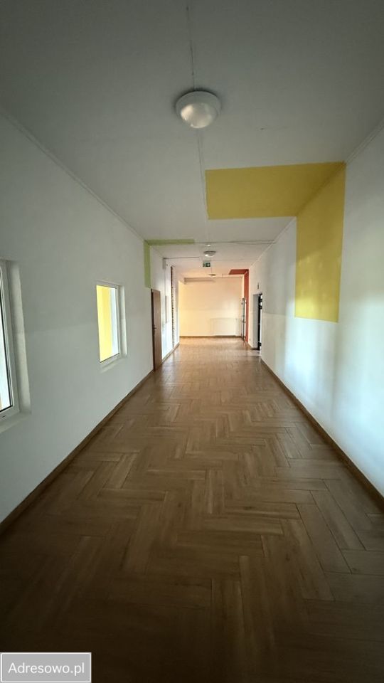 Lokal Kobyłka, ul. ks. Władysława Rosłana. Zdjęcie 5