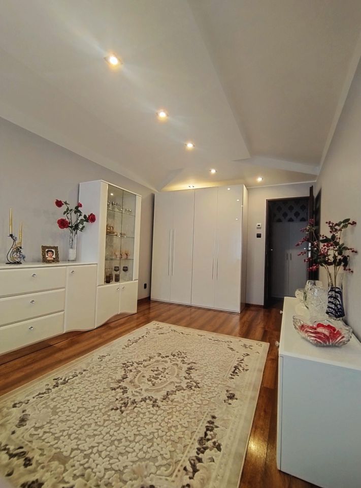 Mieszkanie 3-pokojowe Szczytnica, Osiedle. Zdjęcie 14