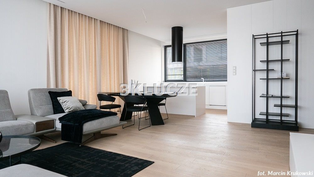 dom, 6 pokoi Dąbrowica. Zdjęcie 6