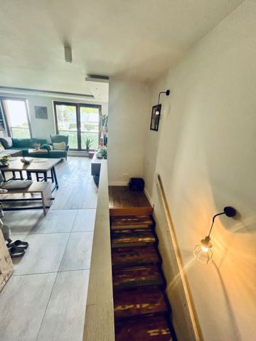 Mieszkanie 4-pokojowe Warszawa Gocław, ul. Międzyborska. Zdjęcie 1