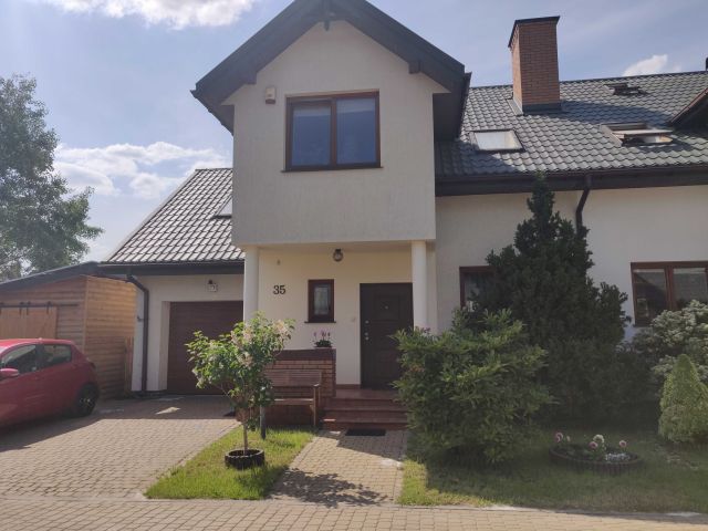 dom szeregowy Julianów, ul. Leszczynowy Zaułek. Zdjęcie 1