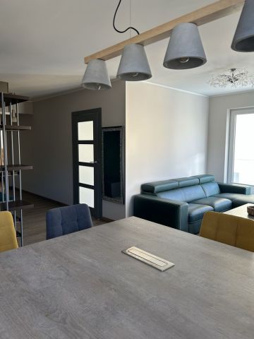 Mieszkanie 3-pokojowe Wrocław Stare Miasto. Zdjęcie 1