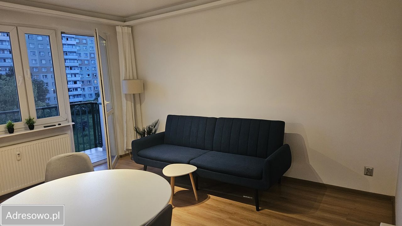 Mieszkanie 1-pokojowe Katowice Dąb, ul. ks. Piotra Ściegiennego. Zdjęcie 2