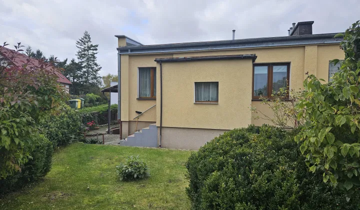 bliźniak, 3 pokoje Oparzno