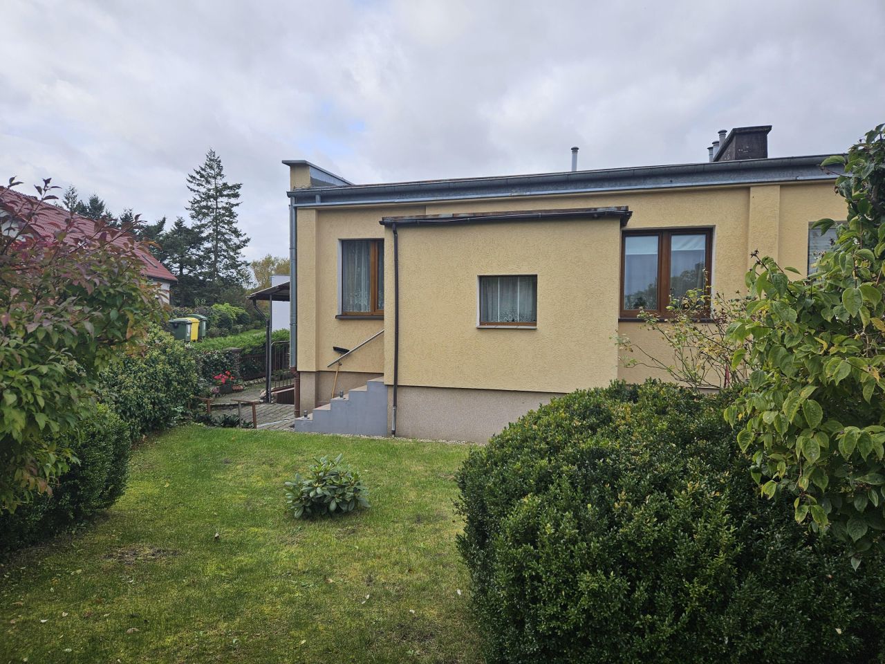 bliźniak, 3 pokoje Oparzno. Zdjęcie 1