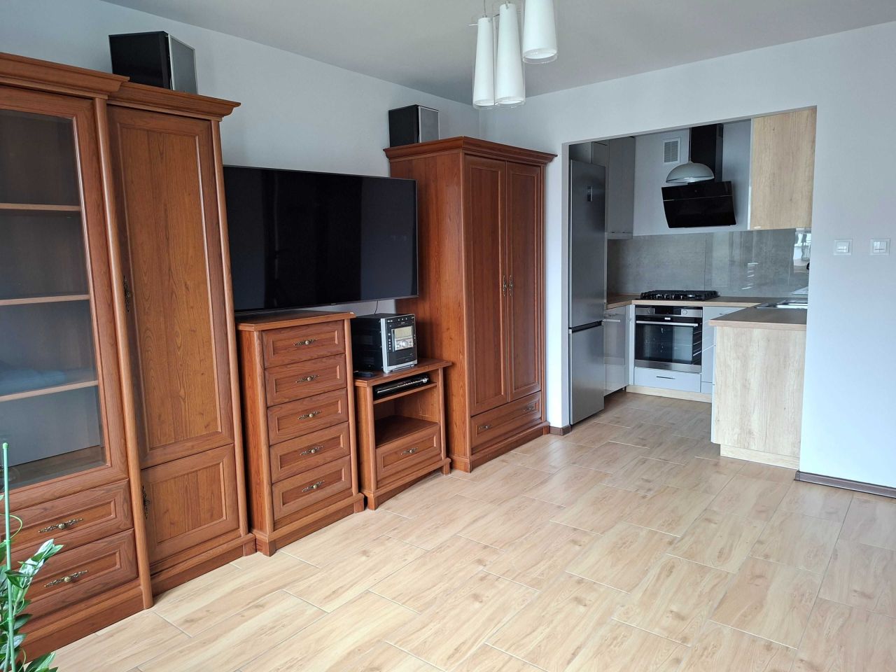 Mieszkanie 3-pokojowe Kielce Czarnów. Zdjęcie 2