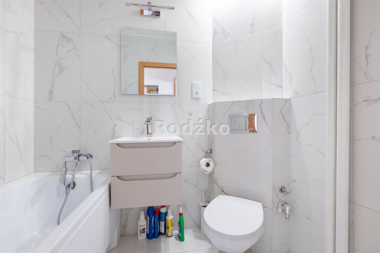 Mieszkanie 3-pokojowe Bydgoszcz Błonie, ul. Ludwika Waryńskiego. Zdjęcie 11