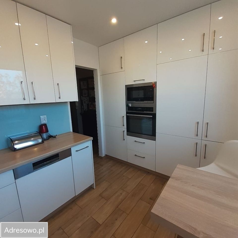 Mieszkanie 3-pokojowe Toruń Bydgoskie Przedmieście, ul. Adama Mickiewicza. Zdjęcie 2