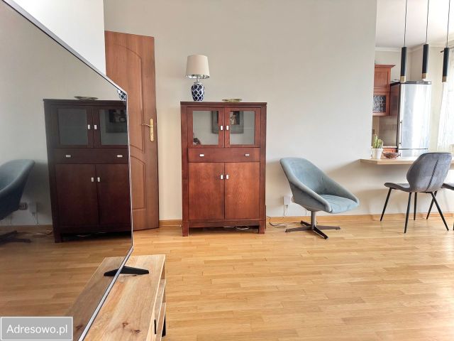 Mieszkanie 3-pokojowe Warszawa Kabaty, ul. Kabacki Dukt. Zdjęcie 1