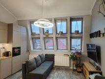 Mieszkanie 4-pokojowe Trzebnica, ul. ks. Dziekana Wawrzyńca Bochenka. Zdjęcie 1