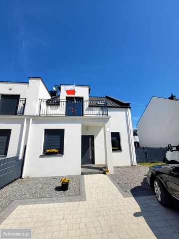 dom szeregowy, 5 pokoi Brodowo, ul. Za Dworkiem. Zdjęcie 1