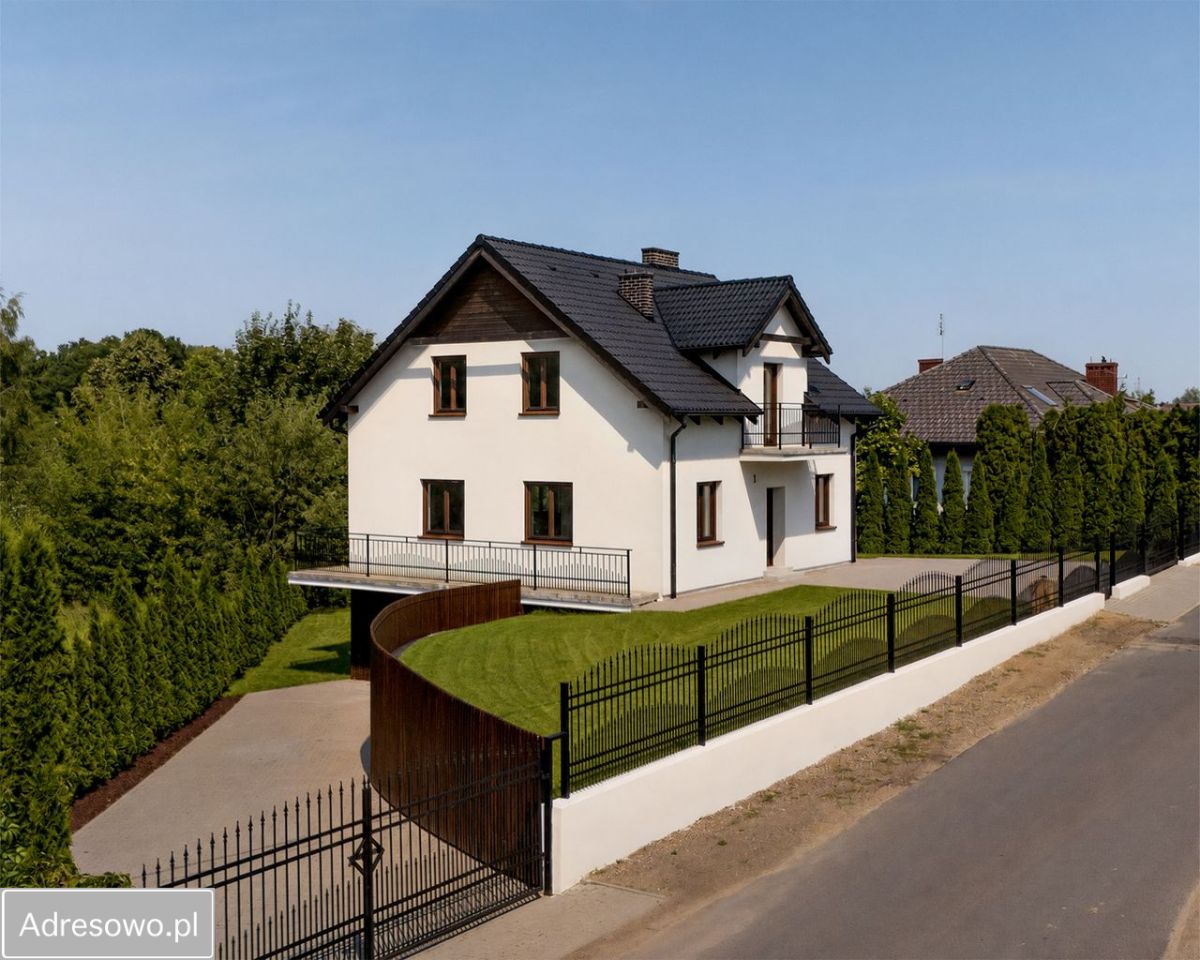 dom wolnostojący, 5 pokoi Gniezno Ustronie, ul. Cicha. Zdjęcie 1