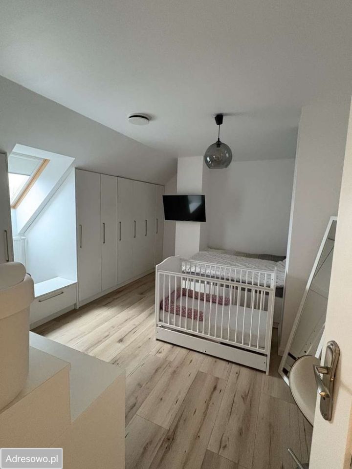 Mieszkanie 3-pokojowe Krzeptów. Zdjęcie 4