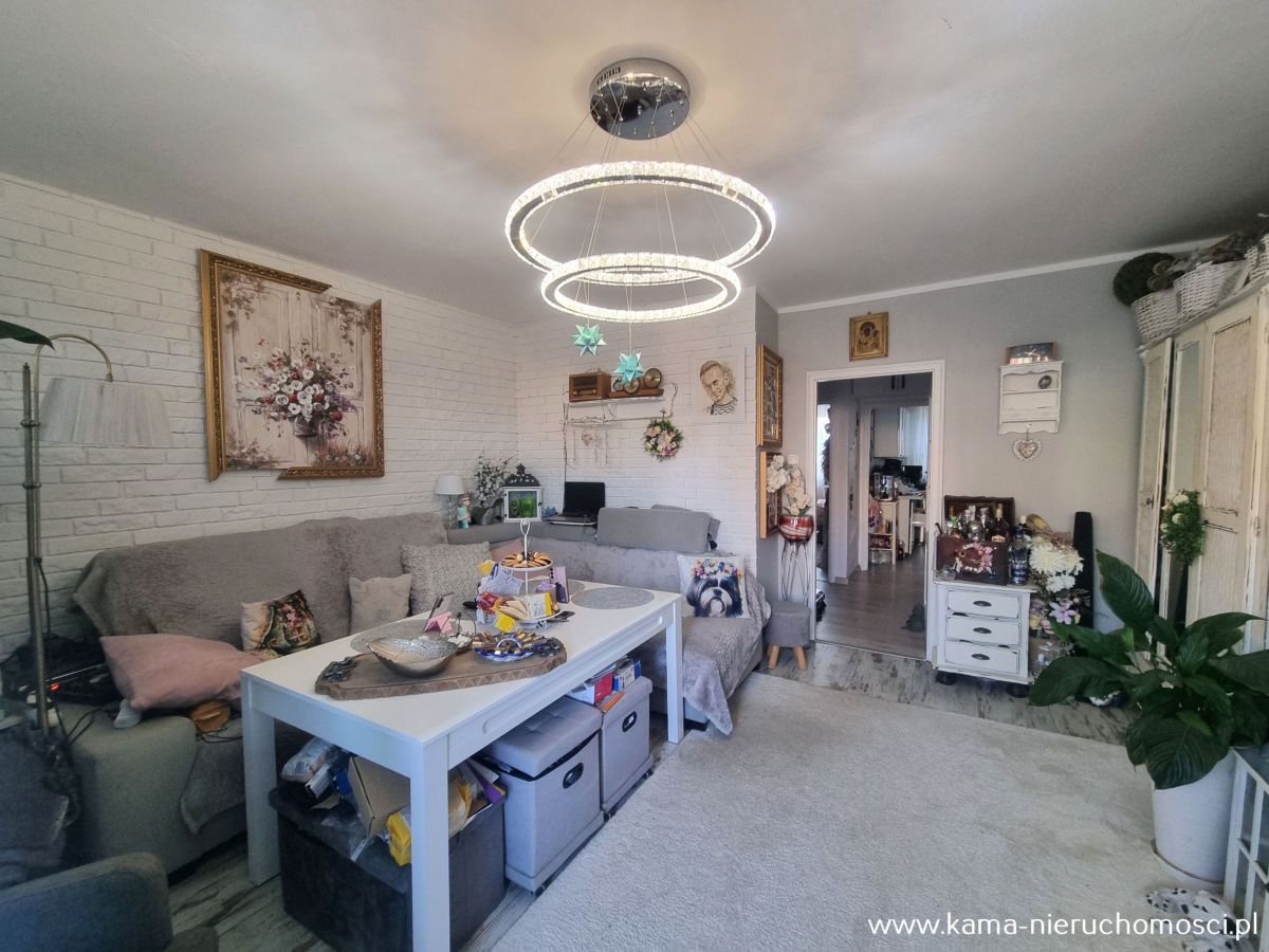 Mieszkanie 3-pokojowe Jelenia Góra Cieplice Śląskie-Zdrój. Zdjęcie 3