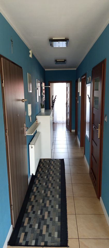 Mieszkanie 3-pokojowe Nowy Sącz Święta Helena, ul. Stefana Banacha. Zdjęcie 2