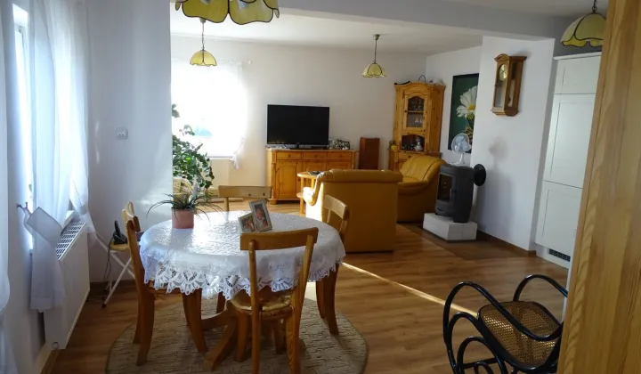 bliźniak, 7 pokoi Wrocław Psie Pole