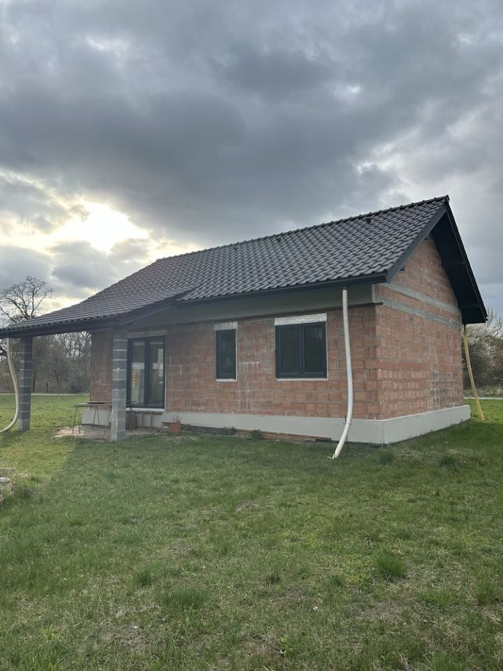 dom wolnostojący Rytwiany, ul. Pałacowa. Zdjęcie 8