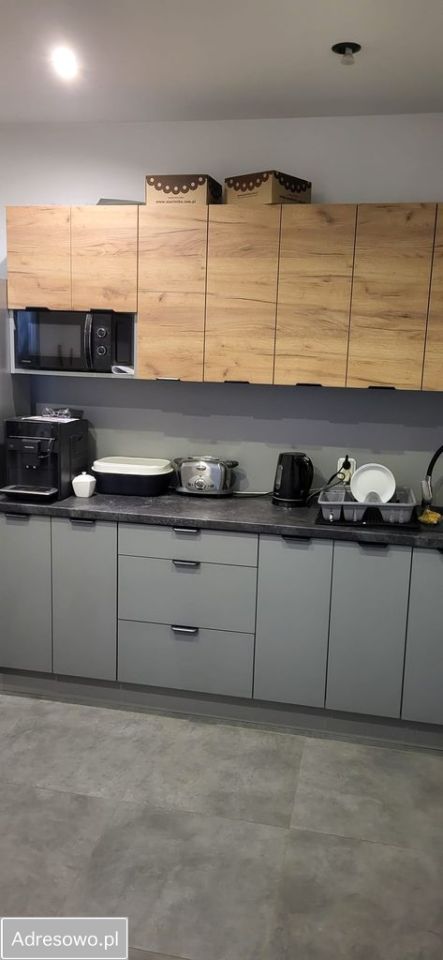 Hala/magazyn Brużyczka Mała. Zdjęcie 4