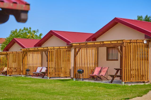 dom wolnostojący, 20 pokoi Rewal, ul. Polna. Zdjęcie 3