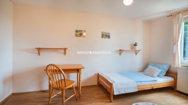 dom wolnostojący, 10 pokoi Łazy. Zdjęcie 17