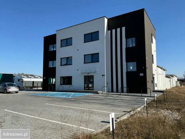 Lokal Rzezawa, ul. Przemysłowa. Zdjęcie 1