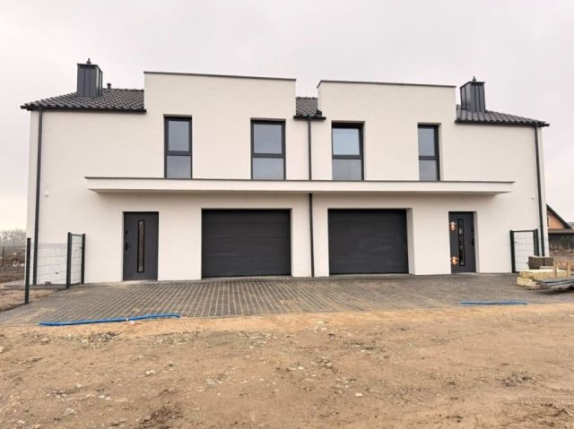 bliźniak, 4 pokoje Lublewo Gdańskie. Zdjęcie 1