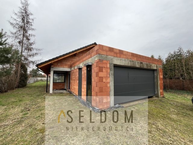 dom wolnostojący, 4 pokoje Miedziana. Zdjęcie 3