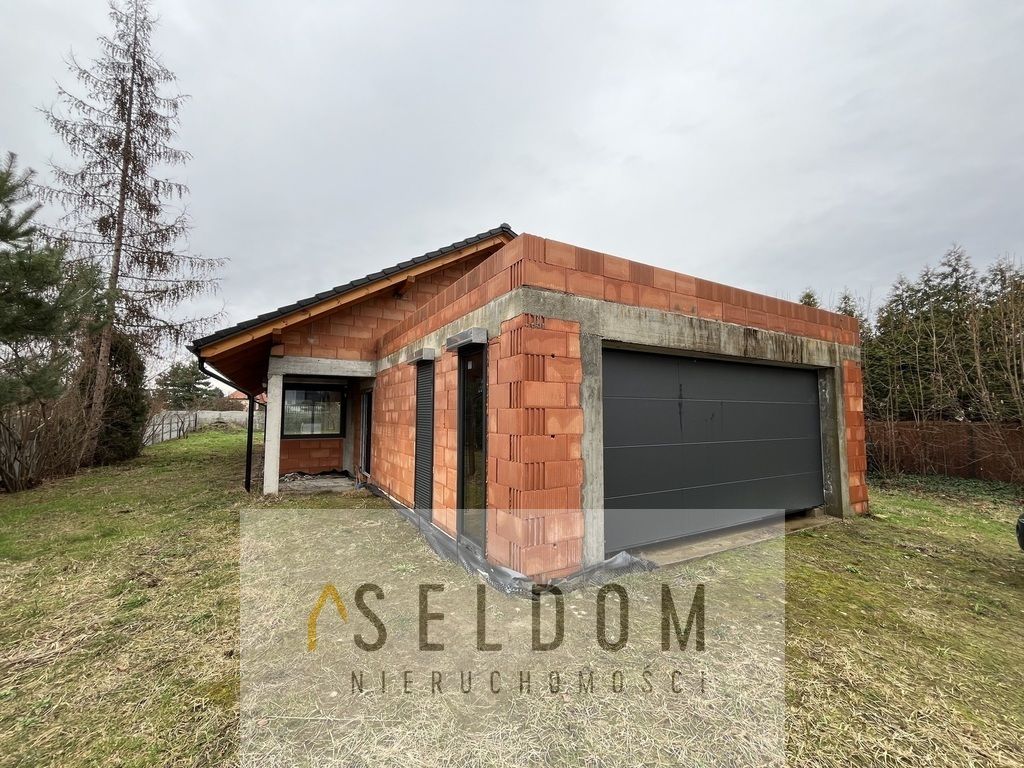 dom wolnostojący, 4 pokoje Miedziana. Zdjęcie 3